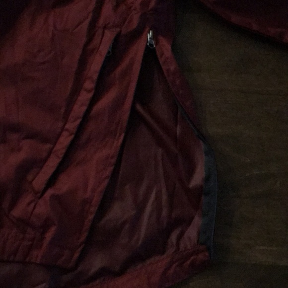 NEW University of Minnesota Mens or Ladies Windbreaker - Picture 3 of 8